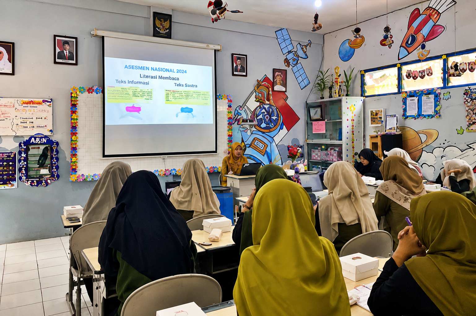 Program Aksi Janaka SD Muhammadiyah 1 Muntilan Gelar Pelatihan Mengolah Kompos Pakai Drum Komposter