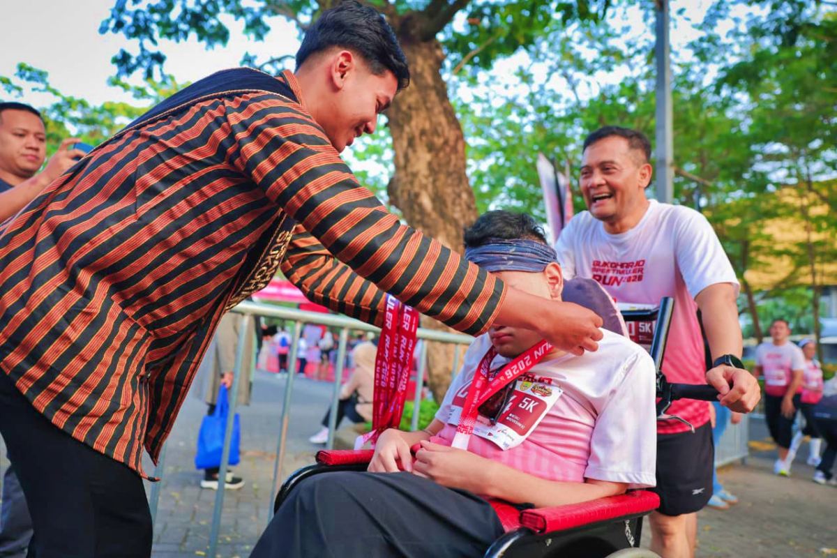Gencarkan Sport Tourism di Jateng, Ahmad Luthfi Ikut Ramaikan Sukoharjo Run 2026