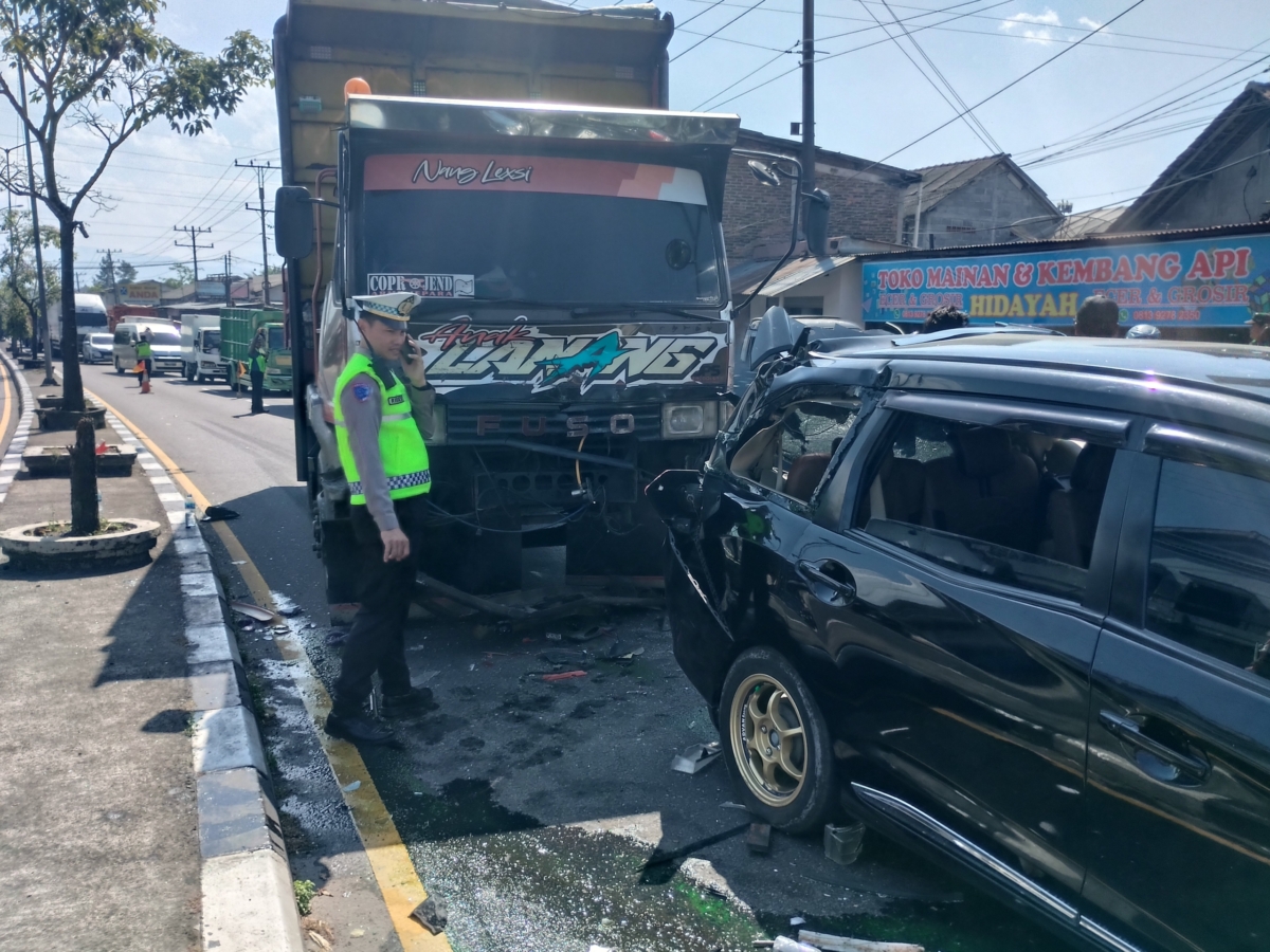 Ini Kata Polisi Soal Dugaan Penyebab Kecelakaan Beruntun 6 Kendaraan di Blabak