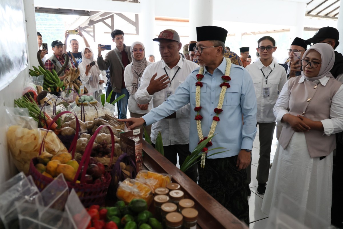 Menko Pangan Dorong Penguatan Pangan Lokal Dapat Diserap MBG dan Koperasi Merah Putih
