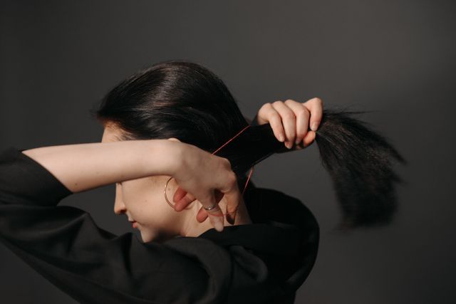 Jangan Asal Tuang! Ini Cara Pakai Hair Tonic yang Benar