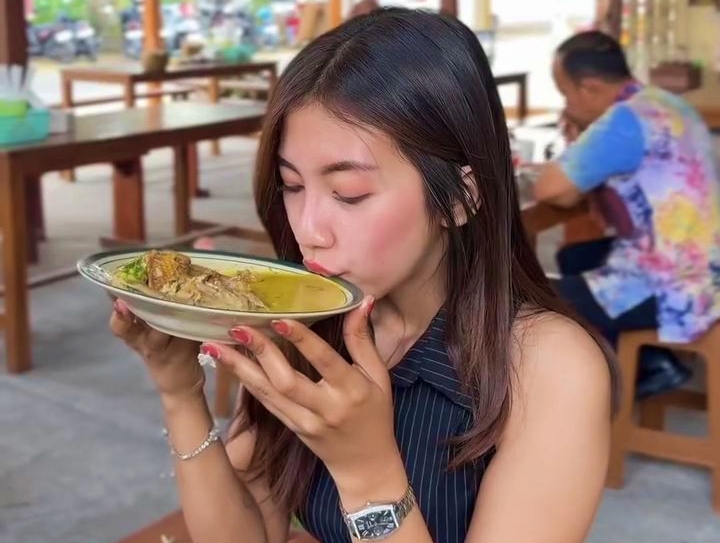 Entok Srotop Pawon Mbah Poed Borobudur_foto tangkapan layar video Dea Savira