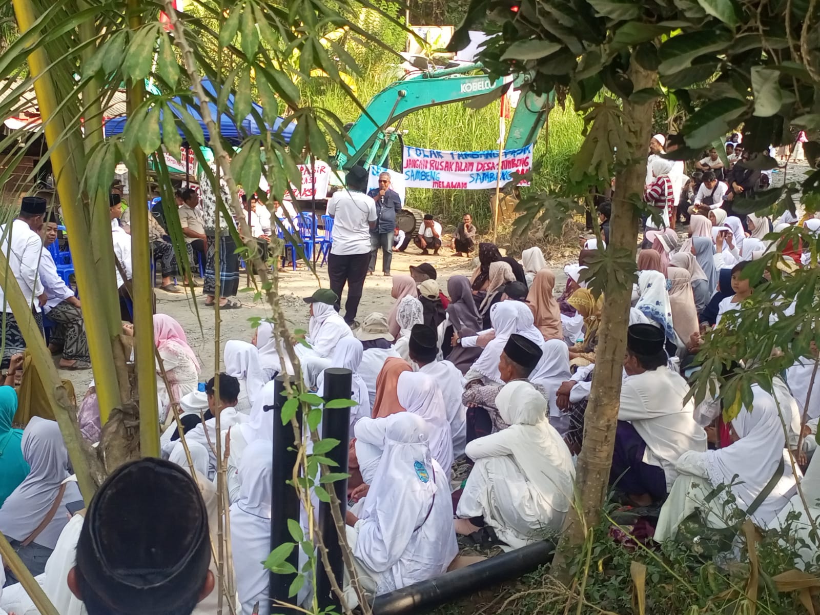 Ratusan Warga Gelar Doa Bersama Tolak Tambang Pasir di Sungai Progo Borobudur