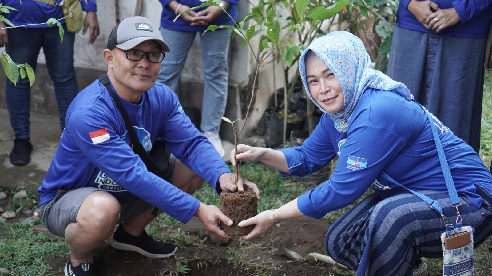 Sambut HUT ke-25, Demokrat Magelang Gelar Kerja Bakti dan Tanam Pohon di Mungkid