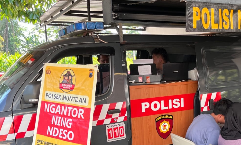 Kapolsek Muntilan AKP A. Muthohir Saat Turun Langsung Ikut Ngantor Ning Ndeso