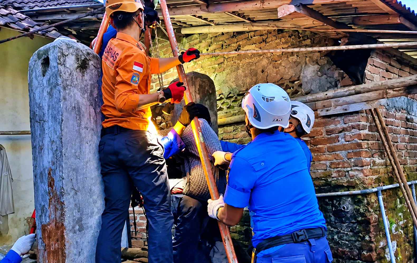 Bikin Panik! Nenek di Mungkid Magelang Tercebur Sumur Sedalam 12 Meter, Begini Nasibnya