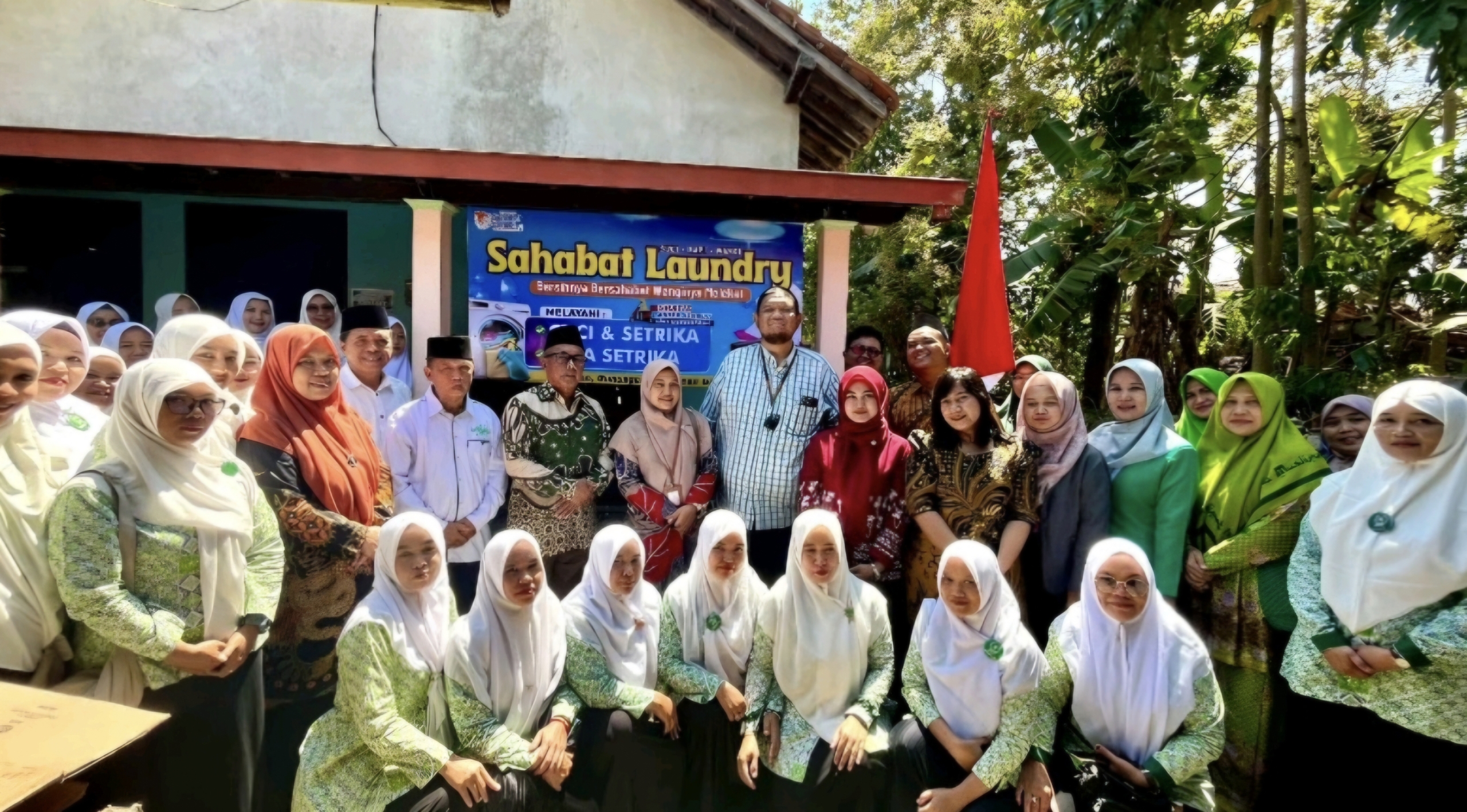 Tim Pengabdian Untidar Resmikan Sahabat Laundry, Dorong Kemandirian Ekonomi Organisasi Perempuan Muda di Gunungpring
