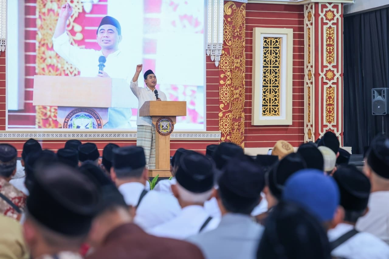 Wagub Jateng Taj Yasin Saat Hadiri Acara di Ponpes Watucongol Muntilan Magelang