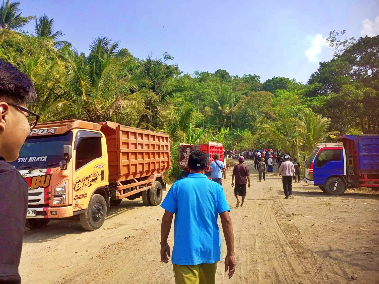 Warga Sambeng Borobudur Blokir Aktivitas Tambang Pasir, Pengelola Sepakati Penghentian Sementara