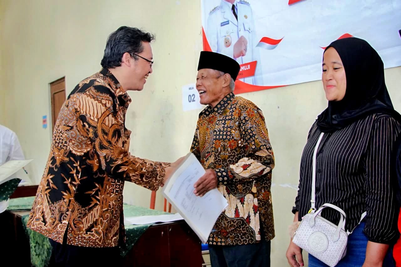 1.200 Sertifikat PTSL Diserahkan, Warga Magelang Kini Punya Kepastian Hukum Atas Tanah