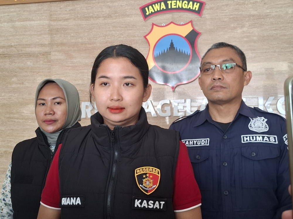 Satres PPA-PPO Polres Magelang Kota memberikan keterangan terkait dugaan aksi pelecehan di wilayah Kota Magelang, Rabu (9/8/2026). (foto: mta)
