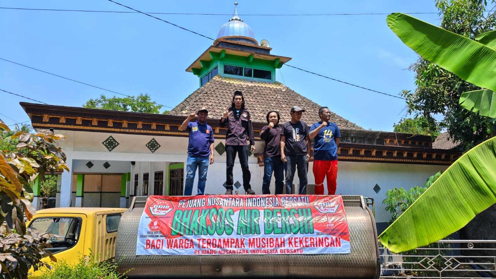 Bhaksos Air Bersih PNIB, Banser, Pagar Nusa dan BEM PTNU di Boyolali,