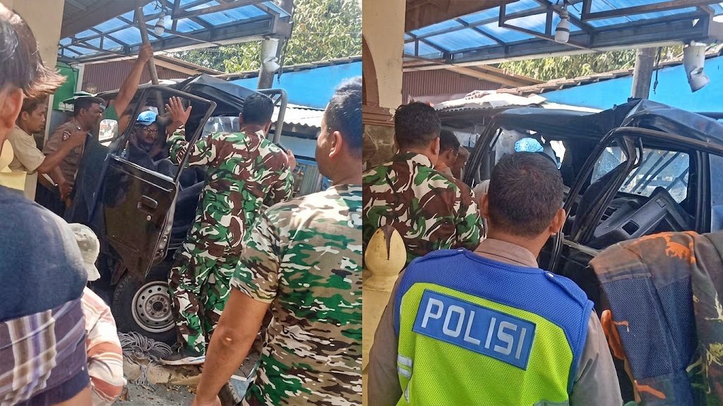 Evakuasi Kendaraan yang terlibat kecelakaan menabrak Pagara Musghola di Depan Polsek Salaman