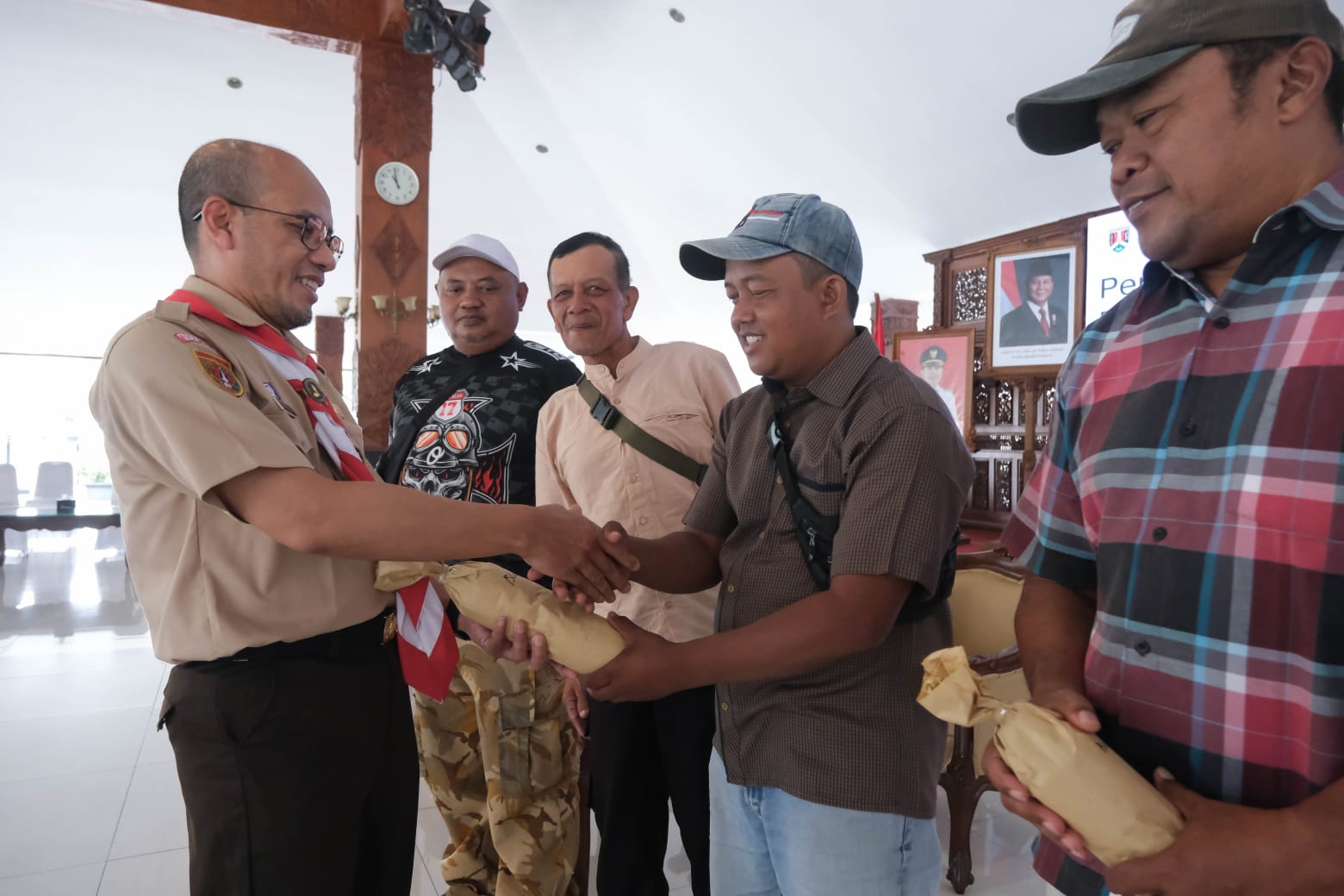Dishub Kota Magelang Perbarui KTA Juru Parkir Secara Bertahap untuk Tertib Administrasi