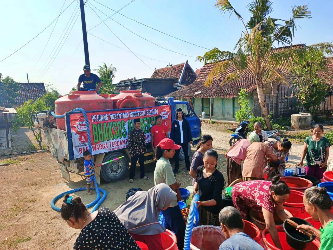 Kekeringan Ekstrem Grobogan, 135 Ribu Liter Air Bersih Disalurkan ke Warga Sejumlah Desa