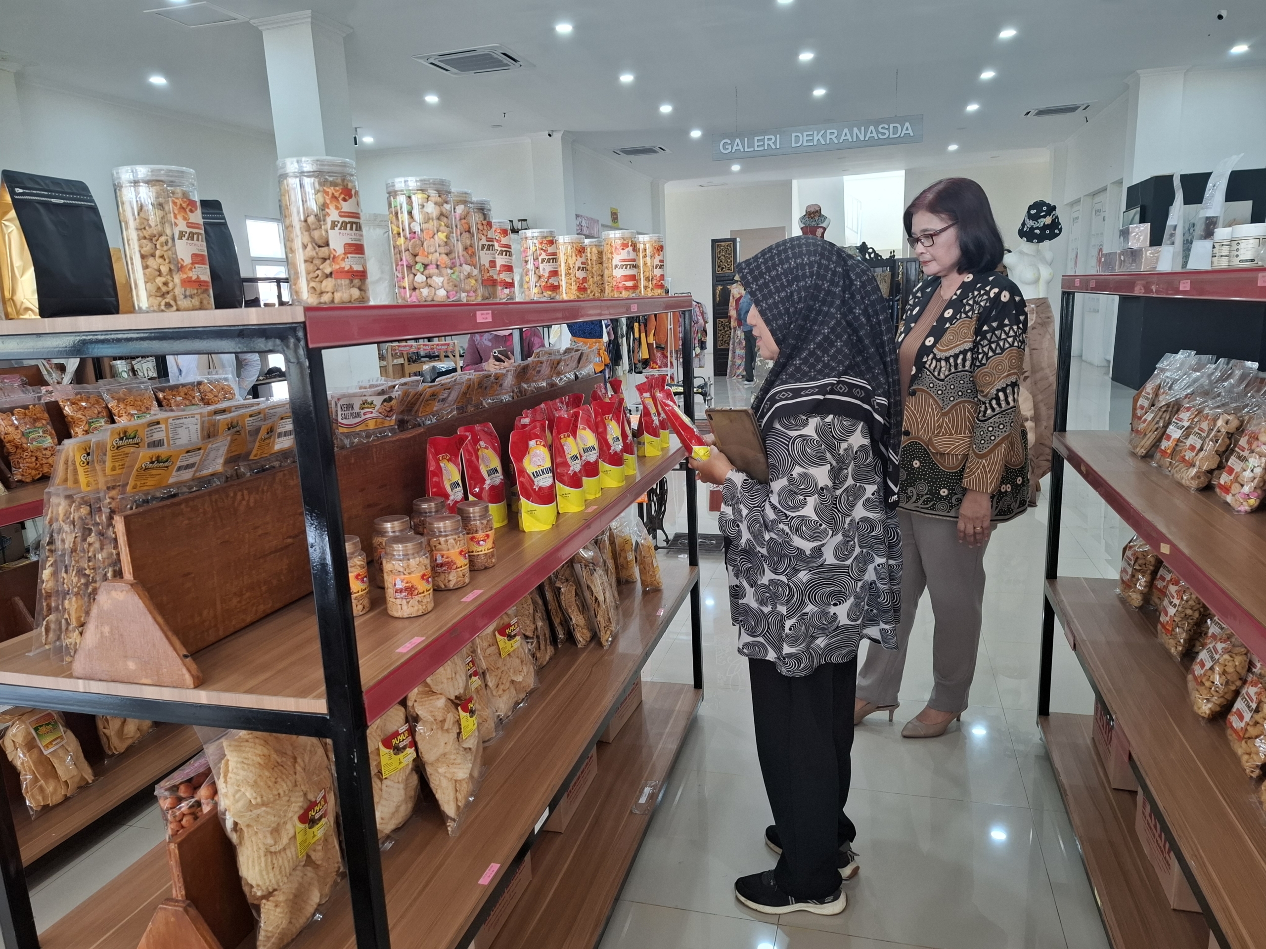 Dukung Pelaku Usaha Lokal, IKM Center Magelang Gelorakan Gerakan Beli Produk Teman Sendiri