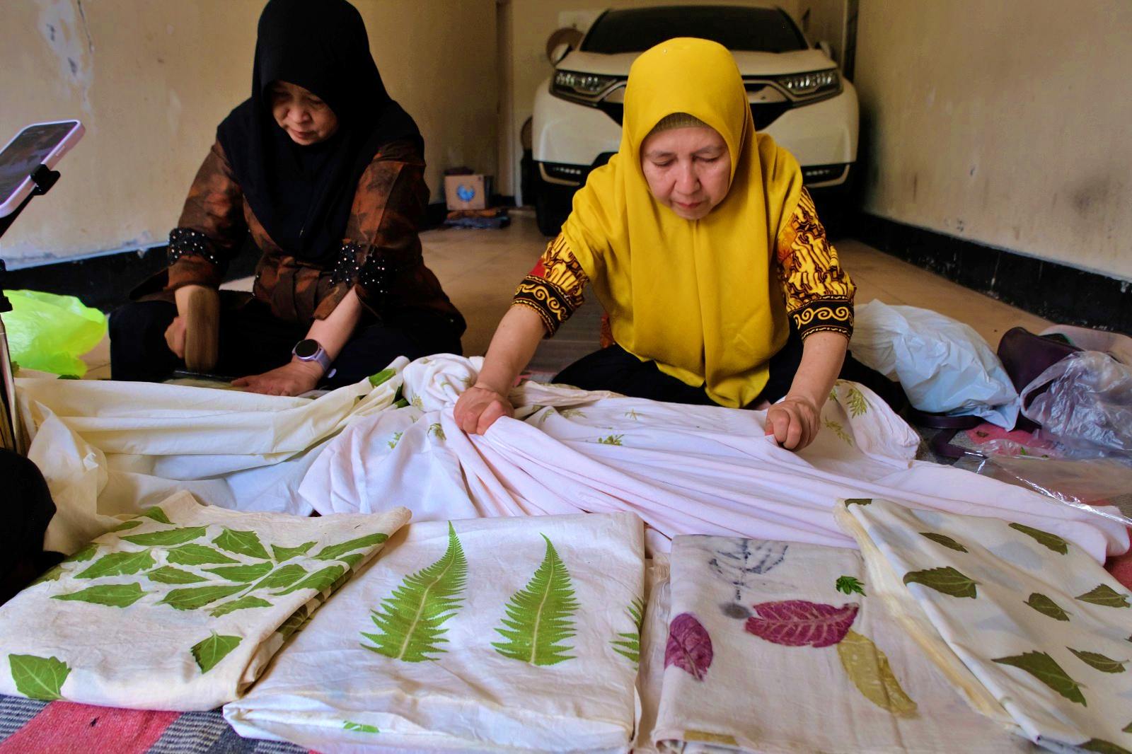 Batik Ecoprint Ramban Ayu Tembus Pasar Mancanegara, Siap Pameran di Vietnam_foto ist