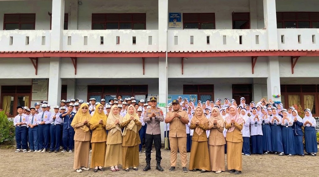 Polsek Sawangan Sosialisasikan Bahaya Bullying, Pelajar Diingatkan Bijak Gunakan Media Sosial
