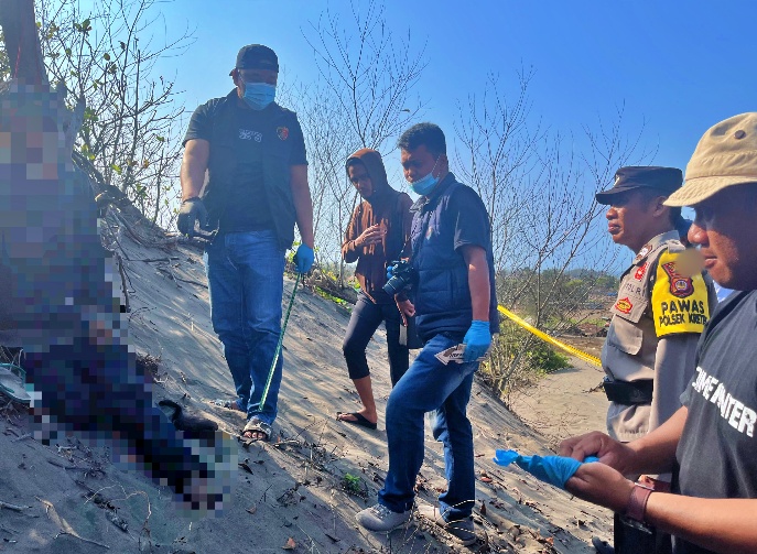 Pria 41 Tahun Ditemukan Meninggal di Gumuk Pasir Bantul di dibawa ke Magelang